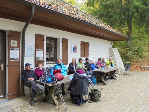 vor-der-nebelhoehle-8-10